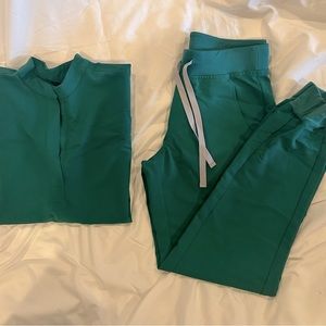 Figs. XS top; XS bottom